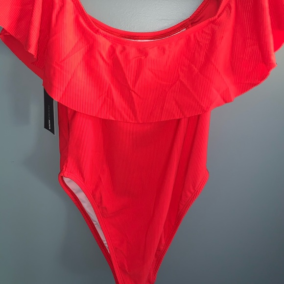 Fashion Nova Flounce With It Swimsuit - Picture 6 of 6